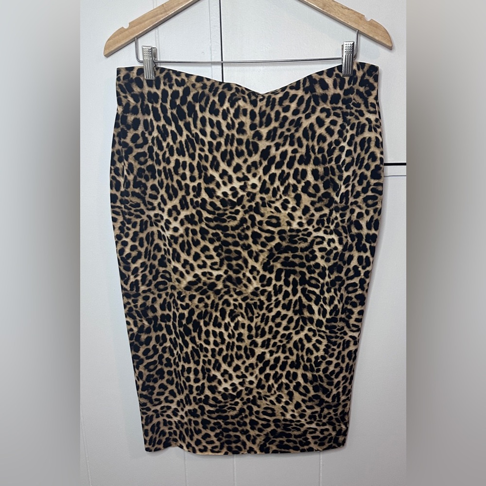 Vince Camuto Leopard Print Pencil Skirt